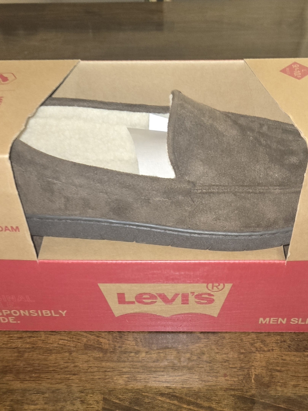 Levi's Men's (L) 9.5-10.5 Brown Suede Slip-On Slippers. Memory Foam. New In Box